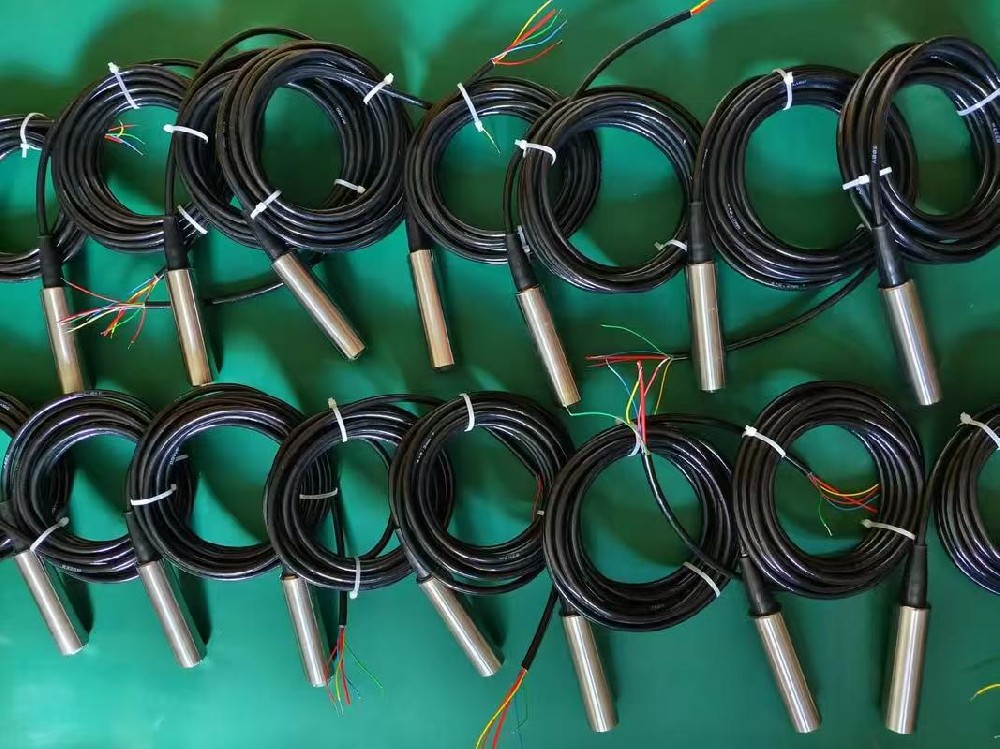 YexSensor Prepares Submersible Level Transmitters for Shipment to Spain