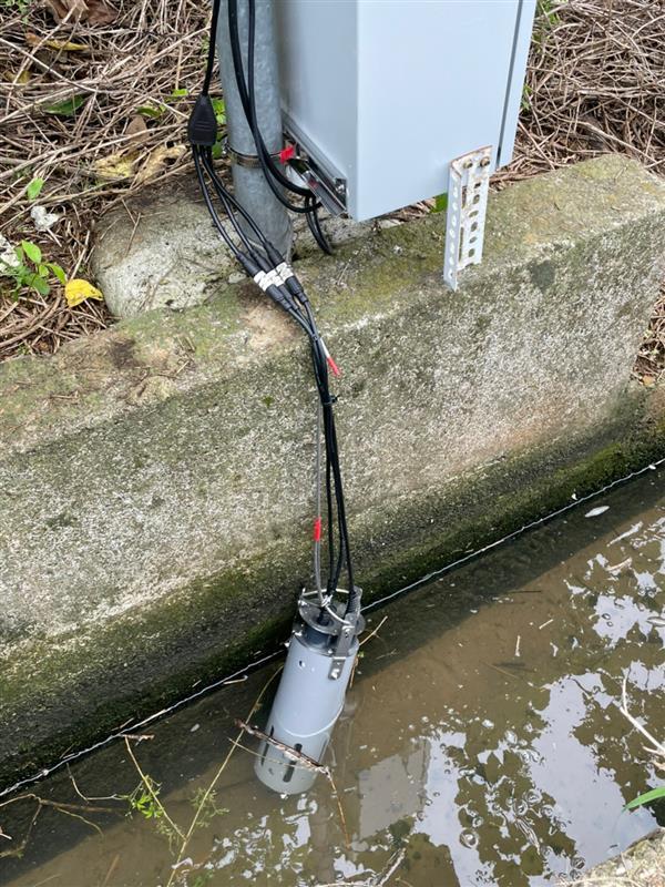 industrial pipe water quality sensor installation