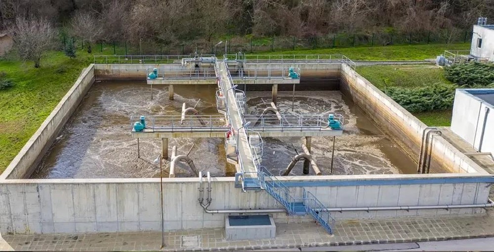 Sludge Thickening Monitoring: Solids Concentration Data for Polymer and Pump Control